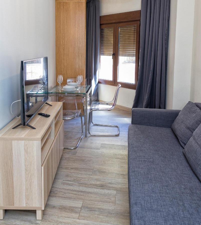 Apartamentos Onnight Málaga Dış mekan fotoğraf